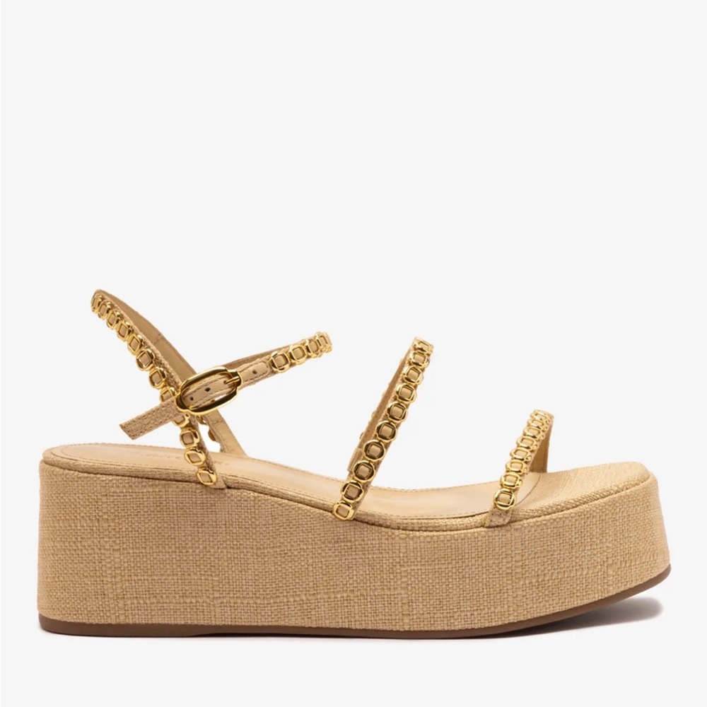Gio Milanina Flatform Sandal In Beige Raffia